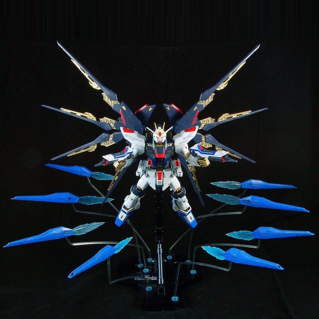 Master Grade - Strike Freedom Full Burst Mode - Gundam : Seed Destiny – Image 2